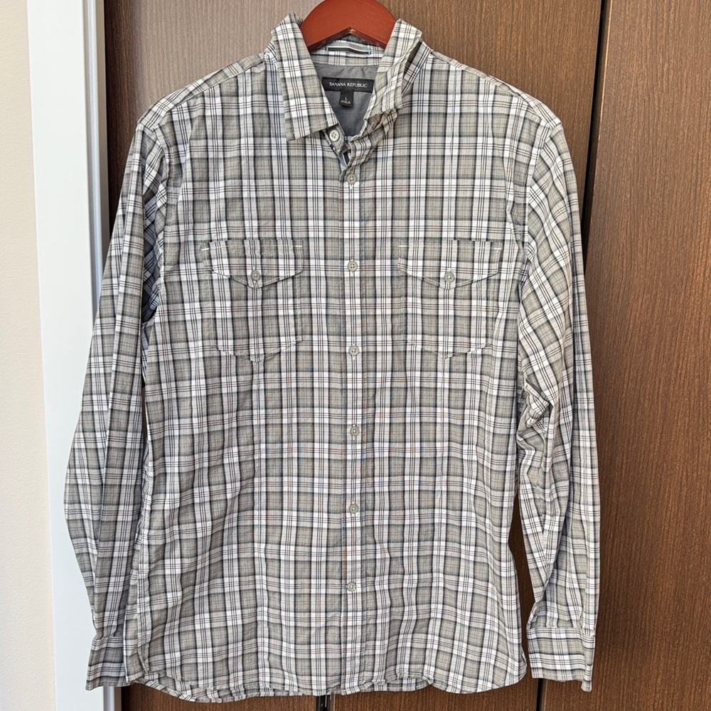 Banana Republic Men's Black/Gray and White Plaid Button-Down Shirt